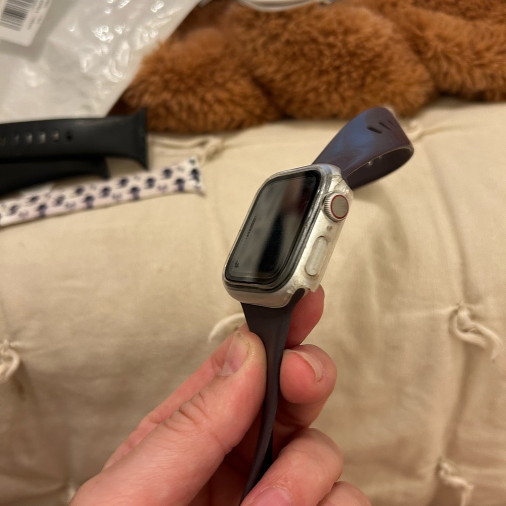 Apple Watch Series 4 40 mm and accessories